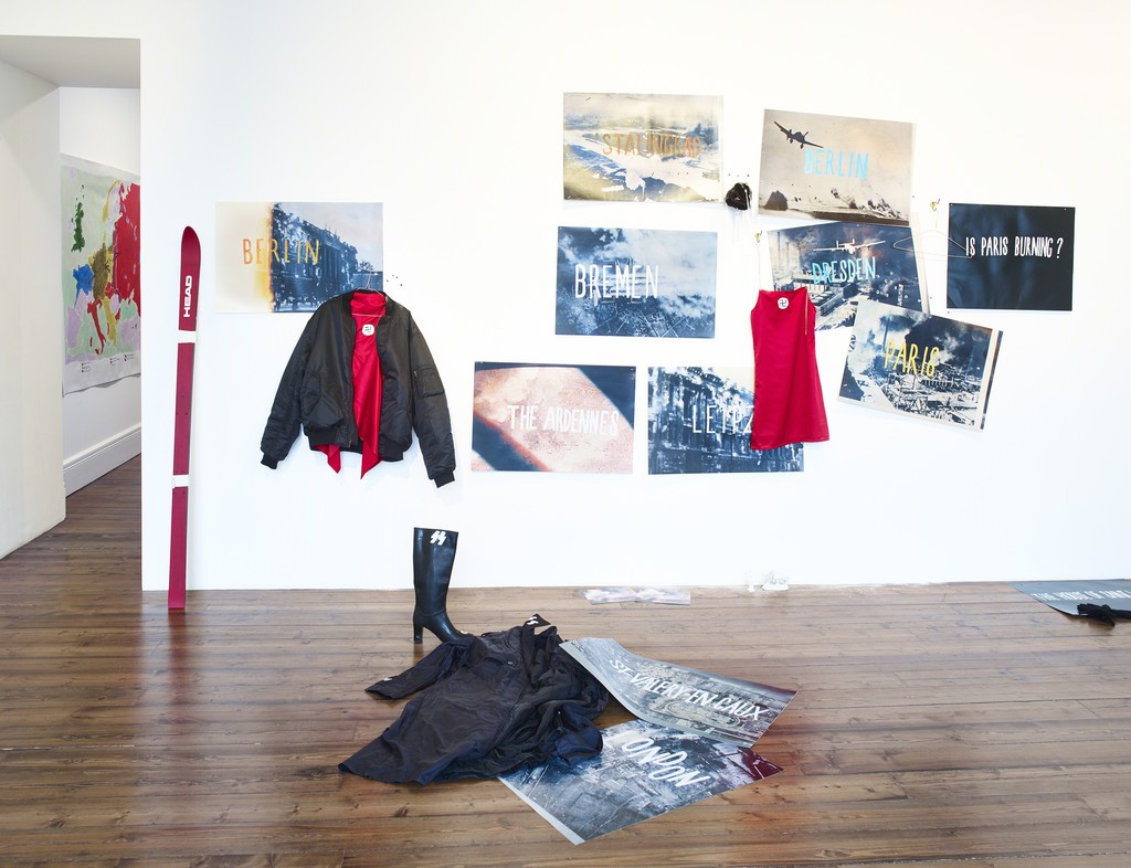 Karen Kilimnik, Installation view, Sprüth Magers, London, April 13 - May 26, 2018; Photography by Stephen White Karen Kilimnik, Installation view, Sprüth Magers, London, April 13 - May 26, 2018; Photography by Stephen White