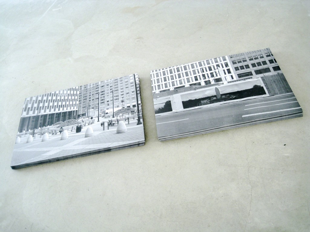Adam Knight, "triumph column", tilted arc (missing), double sided lithograph posters, edition 500 (to be taken), 2008/2012 | image: ©dasesszimmer Adam Knight, "triumph column", tilted arc (missing), double sided lithograph posters, edition 500 (to be taken), 2008/2012 | image: ©dasesszimmer