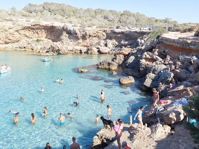 Massimo Vitali, ‘Cala Conta Black Dog, Ibiza’, 2016, IFAC Arts