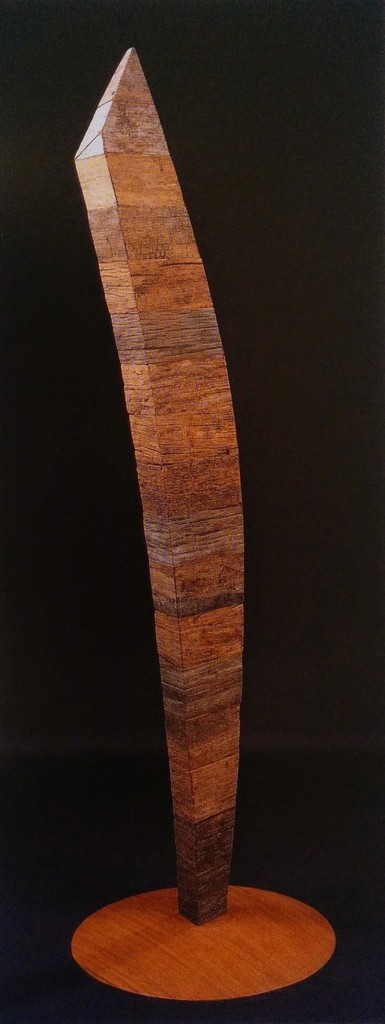 Viejo Smoking
135 x 39 x 9 cm. Viejo Smoking
135 x 39 x 9 cm.