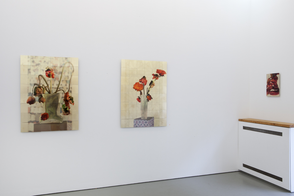 Exhibition view with 'Mohn I' and 'Mohn II (larger works)'; photo: Lukas Heibges Exhibition view with 'Mohn I' and 'Mohn II (larger works)'; photo: Lukas Heibges