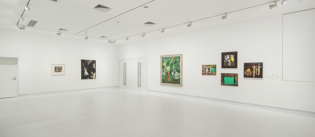 Installation shot of "Myth/History II: Shanghai Galaxy." Courtesy of Yuz Museum, JJYPHOTO (2015) Installation shot of "Myth/History II: Shanghai Galaxy." Courtesy of Yuz Museum, JJYPHOTO (2015)