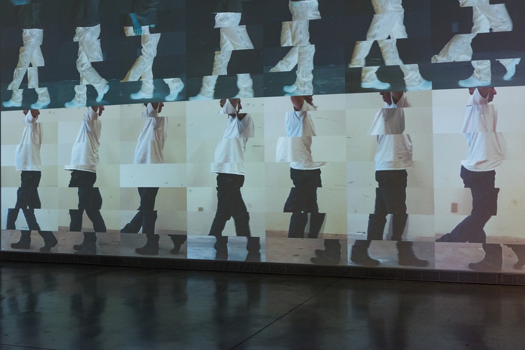 Installation photograph of “Contrapposto Studies, I through VII,” 2015/2016, by Bruce Nauman (Courtesy the artist and Sperone Westwater, New York) © Bruce Nauman/Artists Rights Society (ARS), New York Installation photograph of “Contrapposto Studies, I through VII,” 2015/2016, by Bruce Nauman (Courtesy the artist and Sperone Westwater, New York) © Bruce Nauman/Artists Rights Society (ARS), New York