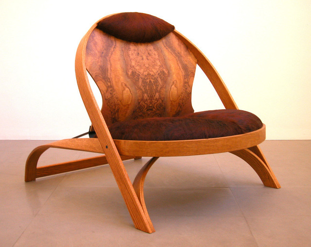 Richard Artschwager, ‘Chair/Chair’, 1987-1990, Design/Decorative Art, Red oak, formica, cowhide and painted steel, Xavier Hufkens