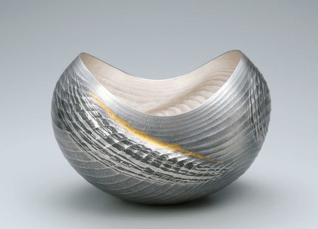Osumi Yukie, ‘Silver Vase (Strait) ’, 2013, Design/Decorative Art, Hammered silver with nunomezogan (textile imprint inlay) decoration in lead and gold, Onishi Gallery