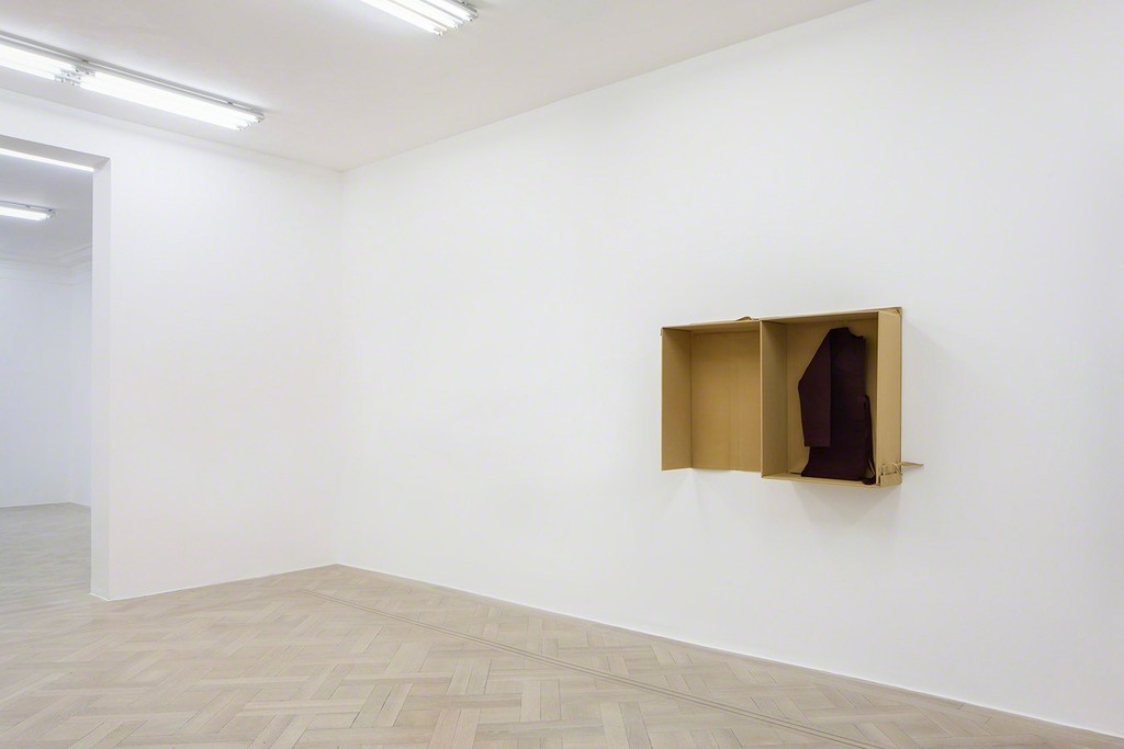 FRANZ-ERHALD WALTHER, In Sprache überführen, 1984, Cotton fabrics / wood, Wa 427a FRANZ-ERHALD WALTHER, In Sprache überführen, 1984, Cotton fabrics / wood, Wa 427a