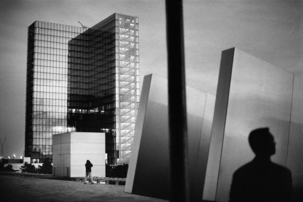 Marc Riboud, ‘Paris ’, 1993, Photography, Silver Gelatin Print, Galerie Arcturus