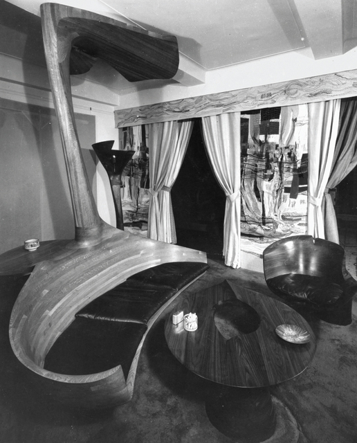 Wendell Castle, ‘Unique "Pedestal" chair’, 1967, Design/Decorative Art, Stack-laminated walnut., Phillips