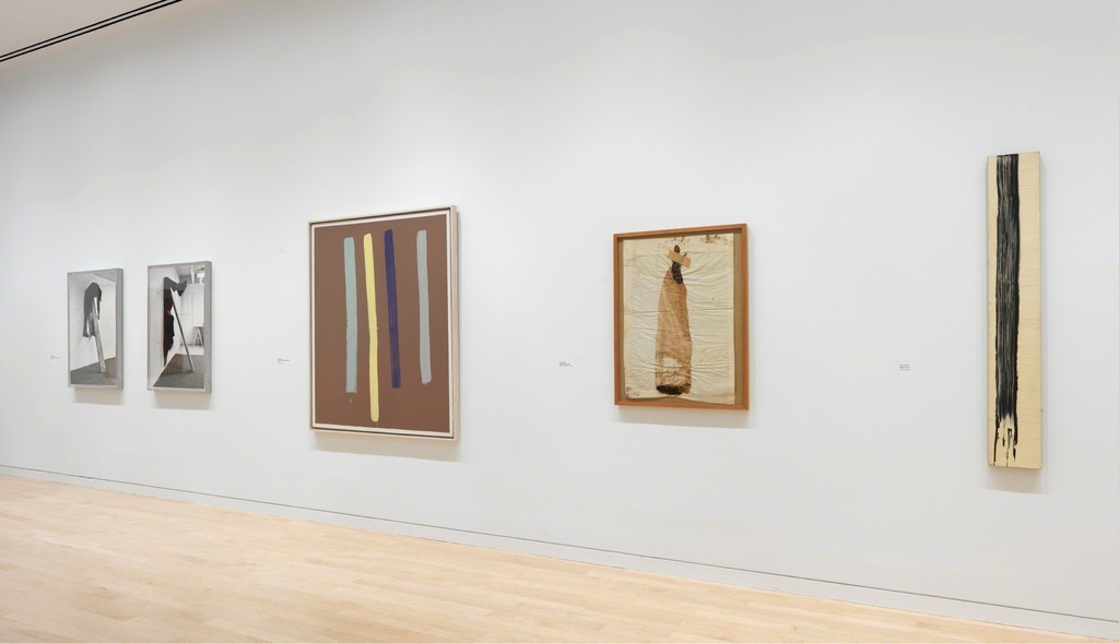 Artworks, from left to right: © Charles Ray, courtesy Matthew Marks Gallery; © 2017 The Estate of Sigmar Polke, Cologne / ARS, New York / VG Bild-Kunst, Bonn; © Dieter Roth Estate, courtesy Hauser & Wirth; © 2017 David Reed/ Artists Rights Society (ARS), New York.
Photo by Rob McKeever. Courtesy Gagosian. Artworks, from left to right: © Charles Ray, courtesy Matthew Marks Gallery; © 2017 The Estate of Sigmar Polke, Cologne / ARS, New York / VG Bild-Kunst, Bonn; © Dieter Roth Estate, courtesy Hauser & Wirth; © 2017 David Reed/ Artists Rights Society (ARS), New York.
Photo by Rob McKeever. Courtesy Gagosian.