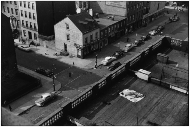 Elliott Erwitt, ‘New York City’, 1954, Huxley-Parlour