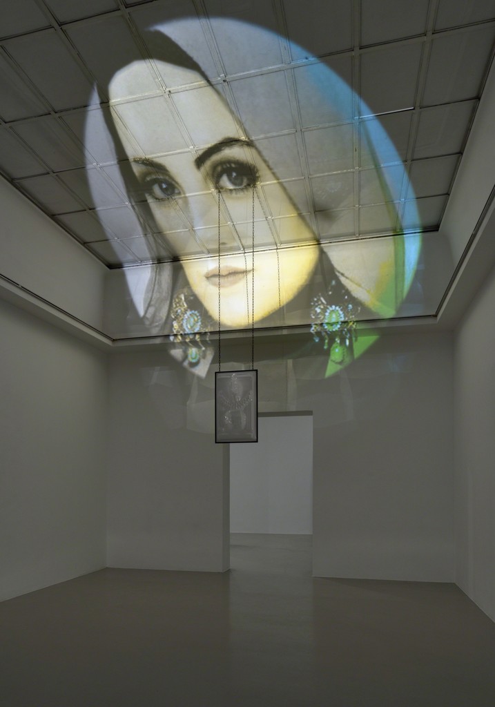 Manuel Graf »GodboX«, 2019
Installation view Kunstverein Hannover
Photo: Raimund Zakowski
Courtesy the artist & VAN HORN, Düsseldorf Manuel Graf »GodboX«, 2019
Installation view Kunstverein Hannover
Photo: Raimund Zakowski
Courtesy the artist & VAN HORN, Düsseldorf