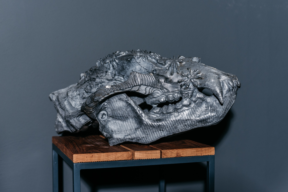 Mia Castro
THE CIRCLE OF LIFE
Material: grey Bardiglio marble
Dimensions: 25x30x62 cm Mia Castro
THE CIRCLE OF LIFE
Material: grey Bardiglio marble
Dimensions: 25x30x62 cm