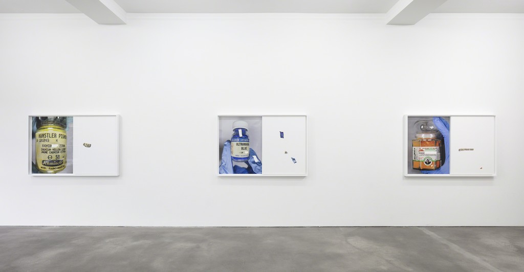 Analia Saban, Installation view, 'Pigmente', Sprüth Magers, Berlin, July 7 - September 2, 2017
© Analia Saban, Courtesy Sprüth Magers, Photography by Timo Ohler Analia Saban, Installation view, 'Pigmente', Sprüth Magers, Berlin, July 7 - September 2, 2017
© Analia Saban, Courtesy Sprüth Magers, Photography by Timo Ohler