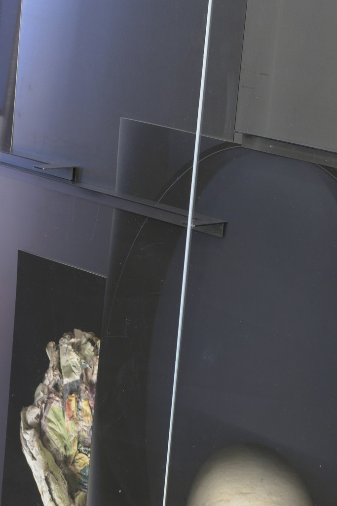 Installation view, Thea Djordjadze, if I were an early person, Sprüth Magers, Los
Angeles, April 9 - June 1, 2019. © The Djordjadze, Courtesy the artist and Sprüth Magers; Photo: Robert Wedemeyer Installation view, Thea Djordjadze, if I were an early person, Sprüth Magers, Los
Angeles, April 9 - June 1, 2019. © The Djordjadze, Courtesy the artist and Sprüth Magers; Photo: Robert Wedemeyer