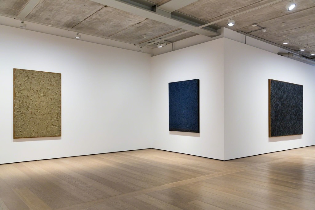 Ha Chong-Hyun
Views of the exhibition at Almine Rech Gallery, London
Courtesy of the Artist and Almine Rech Gallery
Photo: Melissa Castro Duarte Ha Chong-Hyun
Views of the exhibition at Almine Rech Gallery, London
Courtesy of the Artist and Almine Rech Gallery
Photo: Melissa Castro Duarte
