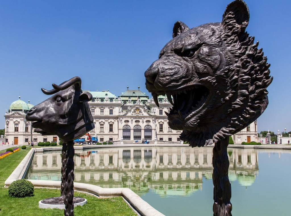 Ai Weiwei, Circle of Animals/Zodiac Heads, 2010, Private Collection, Photo: © Belvedere, Vienna Ai Weiwei, Circle of Animals/Zodiac Heads, 2010, Private Collection, Photo: © Belvedere, Vienna