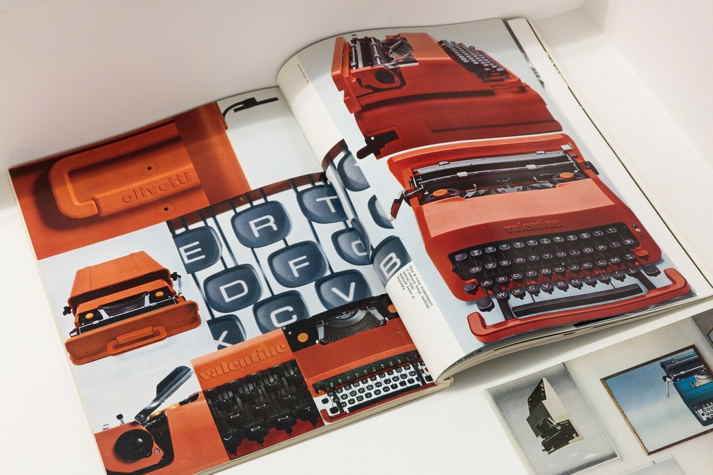 Installation view of Olivetti: Beyond Form and Function
25 May – 17 July 2016
Institute of Contemporary Arts London (ICA)
Photo: Mark Blower Installation view of Olivetti: Beyond Form and Function
25 May – 17 July 2016
Institute of Contemporary Arts London (ICA)
Photo: Mark Blower