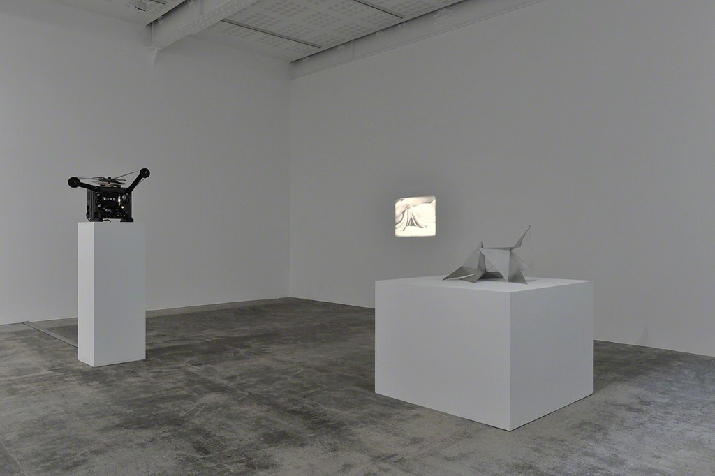 Presque rien
Installation View
Galerie Marian Goodman, Paris
June 5 – July 31, 2015 Presque rien
Installation View
Galerie Marian Goodman, Paris
June 5 – July 31, 2015