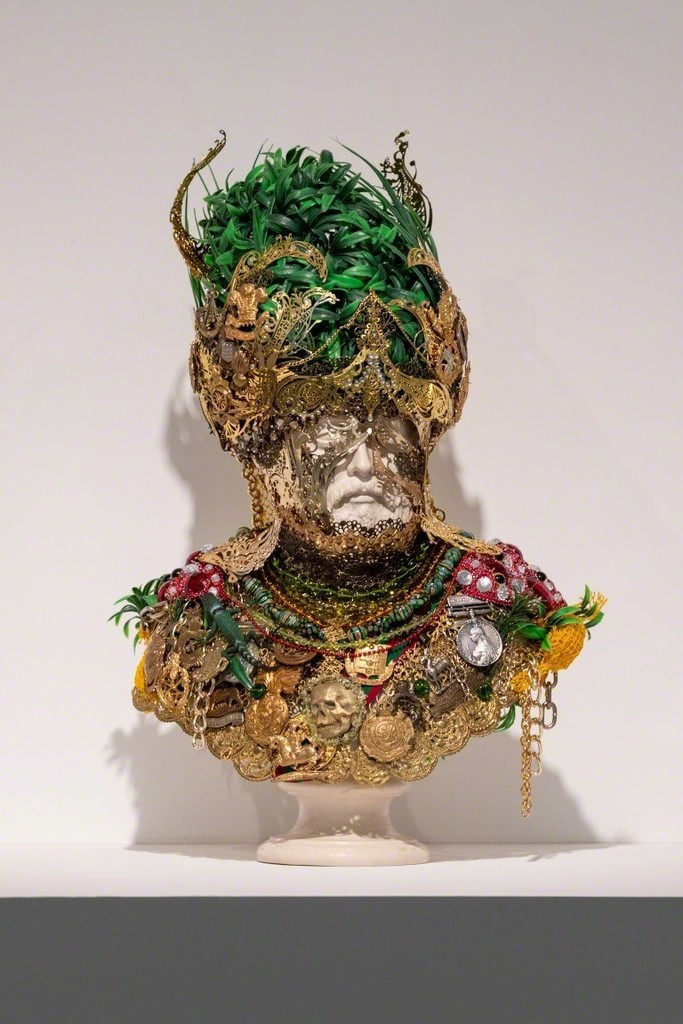 Hew Locke, Here’s the Thing, 2019, Ikon. Courtesy the artist and Ikon. Photo by Tom Bird. Hew Locke, Here’s the Thing, 2019, Ikon. Courtesy the artist and Ikon. Photo by Tom Bird.