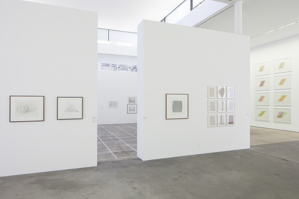 Photo: Timo Ohler. Works courtesy of: Estate Channa Horwitz and François Ghebaly Gallery, Los Angeles; Collection Ellen Davis, Los Angeles; Collection Oehmen, Germany; Estate Channa Horwitz and Air de Paris, Paris. Photo: Timo Ohler. Works courtesy of: Estate Channa Horwitz and François Ghebaly Gallery, Los Angeles; Collection Ellen Davis, Los Angeles; Collection Oehmen, Germany; Estate Channa Horwitz and Air de Paris, Paris.