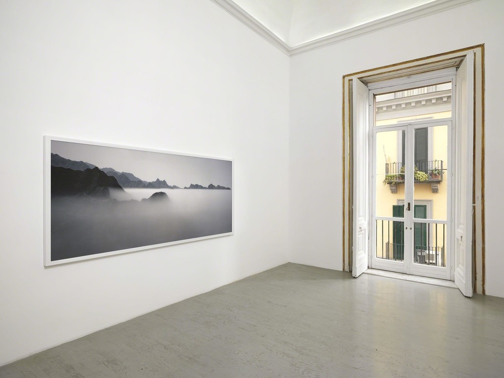 Darren Almond - as details - partial view of the exhibition - April 2014 - Galleria Alfonso Artiaco, Napoli Darren Almond - as details - partial view of the exhibition - April 2014 - Galleria Alfonso Artiaco, Napoli