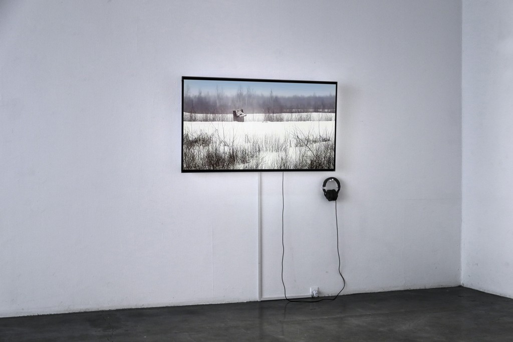 Mariana Vassileva, <Kronstadt 2014>, Single channel video, Color, Stereo Sound, 16:9, 1:20min., 2014 Mariana Vassileva, <Kronstadt 2014>, Single channel video, Color, Stereo Sound, 16:9, 1:20min., 2014