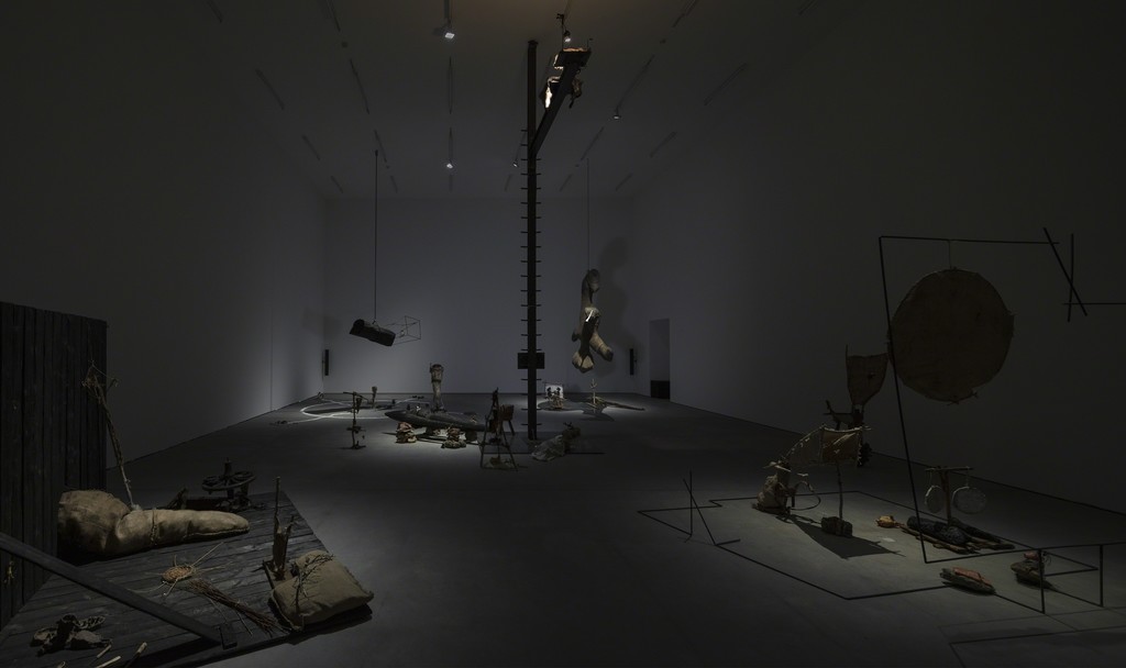 Installation view, John Bock, Sprüth Magers Berlin, November 24, 2018 - January 19, 2019; Photography: Timo Ohler Installation view, John Bock, Sprüth Magers Berlin, November 24, 2018 - January 19, 2019; Photography: Timo Ohler