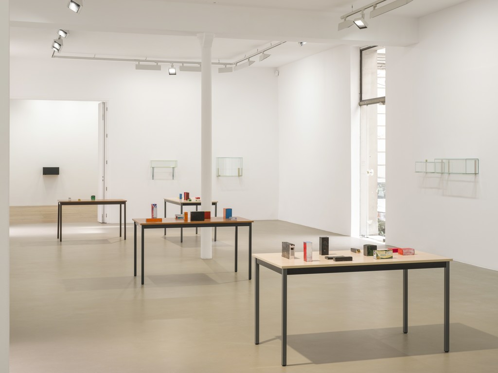 Henrik Olesen, "6 or 7 new works", exhibition view at Galerie Chantal Crousel, Paris (April 28 - May 27, 2018). Photo: Florian Kleinefenn Henrik Olesen, "6 or 7 new works", exhibition view at Galerie Chantal Crousel, Paris (April 28 - May 27, 2018). Photo: Florian Kleinefenn