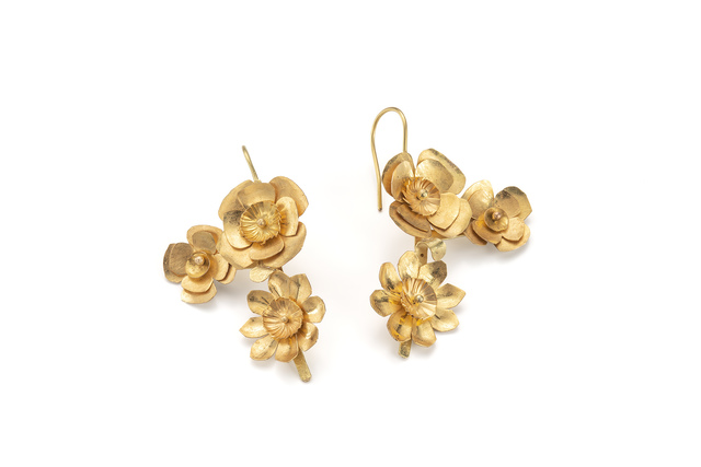 Lucia Massei, ‘Madonna italiana’, 2020, Fashion Design and Wearable Art, Yellow gold, Galleria Antonella Villanova