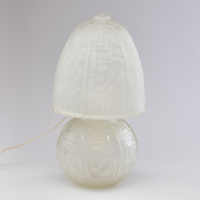 frosted glass table lamp