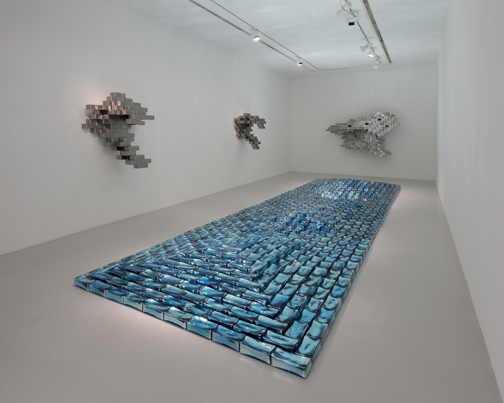 View of the exhibition 'Oracles' by Jean-Michel Othoniel at Perrotin Paris. Courtesy of the artist and Perrotin. Photo Claire Dorn. View of the exhibition 'Oracles' by Jean-Michel Othoniel at Perrotin Paris. Courtesy of the artist and Perrotin. Photo Claire Dorn.