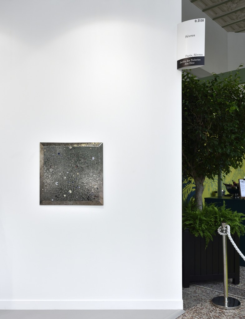 Sèvres at FIAC 2017 - booth 0.D30
photo : Rebecca Fanuele Sèvres at FIAC 2017 - booth 0.D30
photo : Rebecca Fanuele