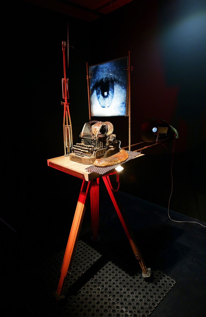 Marco Guglielmi Reimmortal, "DeComPUSter" (ComPUSter n.01).
XI Biennale di Firenze 2017 | XIth Florence Biennale
October 06, 2017 - October 15, 2017 Marco Guglielmi Reimmortal, "DeComPUSter" (ComPUSter n.01).
XI Biennale di Firenze 2017 | XIth Florence Biennale
October 06, 2017 - October 15, 2017