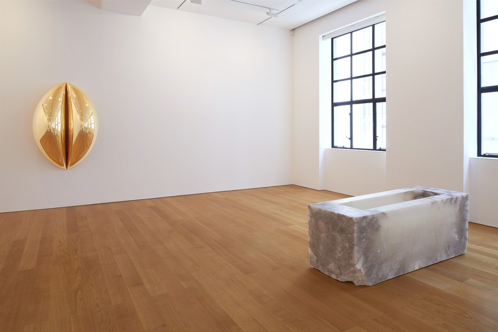 Installation view. "Anish Kapoor" at Gagosian Gallery Hong Kong. September 12 to November 5, 2016. Courtesy Gagosian Gallery. Artworks © Anish Kapoor. Installation view. "Anish Kapoor" at Gagosian Gallery Hong Kong. September 12 to November 5, 2016. Courtesy Gagosian Gallery. Artworks © Anish Kapoor.