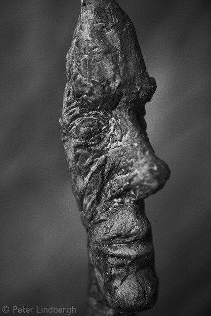 Peter Lindbergh, ‘Alberto Giacometti, Tête sur socle (dite Tête sans crâne) (vers 1958), Zurich, 2016’, 2016, Gagosian