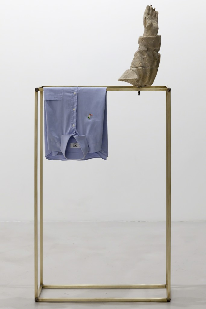 Fabio Ranzolin, "Like victory whitout victorious" 2017, 157x70x20cm Fabio Ranzolin, "Like victory whitout victorious" 2017, 157x70x20cm