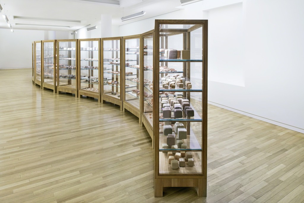 Domino Theory, 2014
Photo: Christian Kain
Courtesy the artist and Espace Louis Vuitton München
Work with the support of Espace Louis Vuitton München
Domino Theory, 2014
Photo: Christian Kain
Courtesy the artist and Espace Louis Vuitton München
Work with the support of Espace Louis Vuitton München