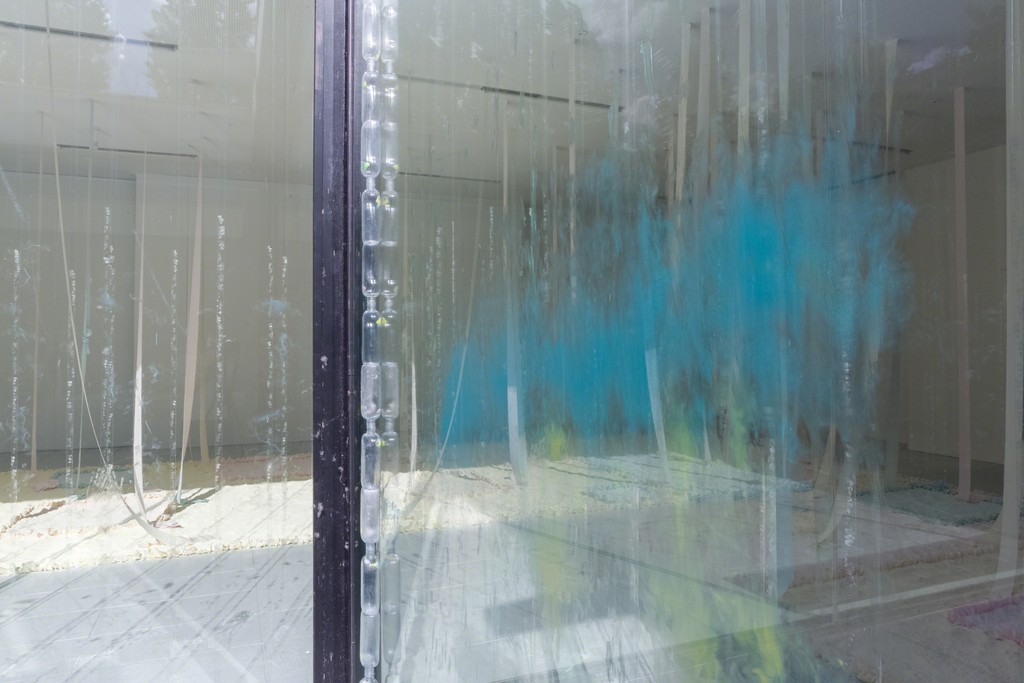 Courtesy Galerie Gisela Capitain, Cologne; Stuart Shave/Modern Art, London; and David Zwirner, New York/London (foto: Rik Vannevel) Courtesy Galerie Gisela Capitain, Cologne; Stuart Shave/Modern Art, London; and David Zwirner, New York/London (foto: Rik Vannevel)