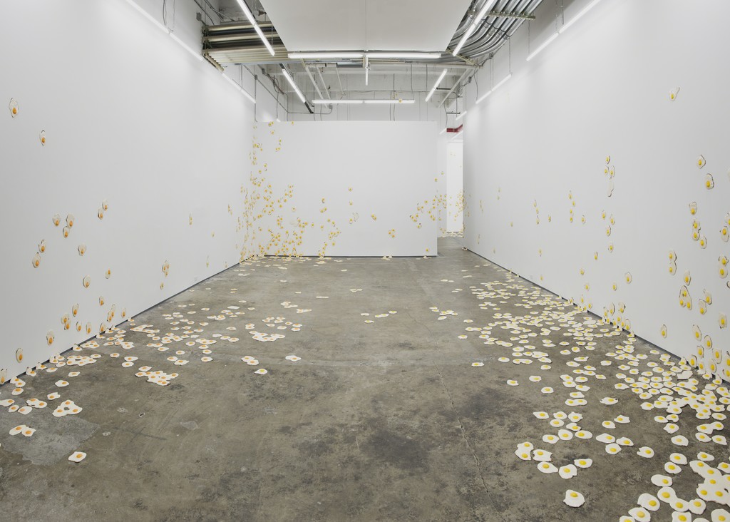Exhibition view, Christopher Chiappa, "LIVESTRONG", 2015 - 2016
Kate Werble Gallery, New York Exhibition view, Christopher Chiappa, "LIVESTRONG", 2015 - 2016
Kate Werble Gallery, New York