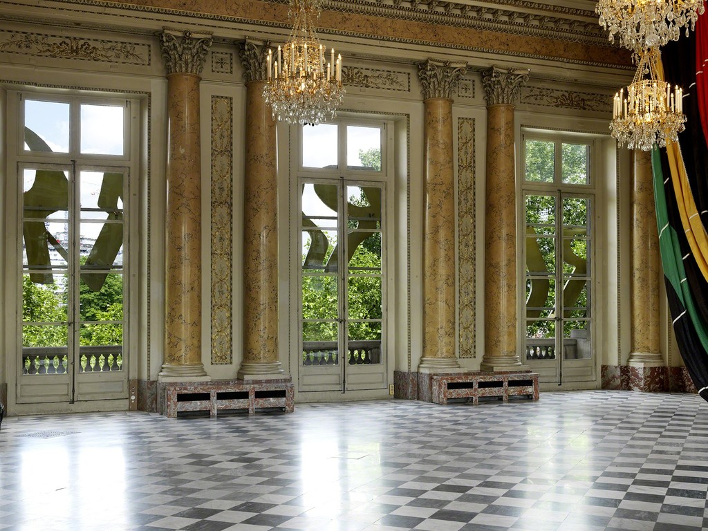 "Merci Raymond by Bertrand Lavier" at Monnaie de Paris, 2016. Photographe André Morin "Merci Raymond by Bertrand Lavier" at Monnaie de Paris, 2016. Photographe André Morin