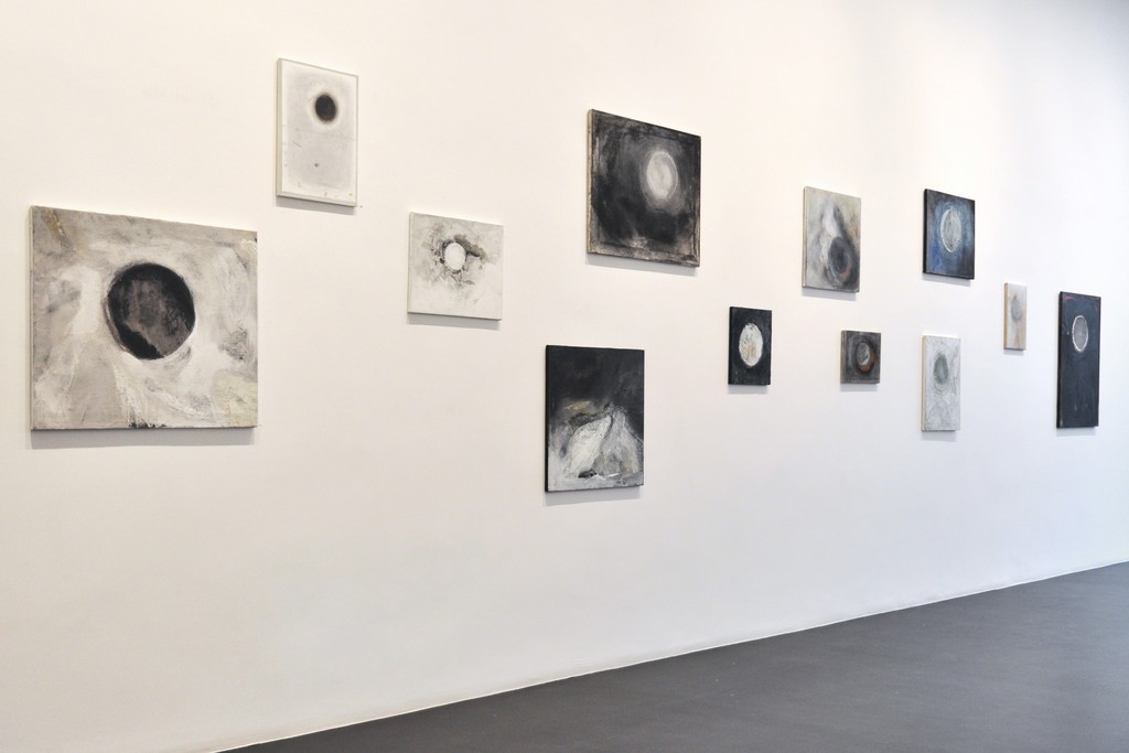 Luna/Mond, Exhibition view Luna/Mond, Exhibition view