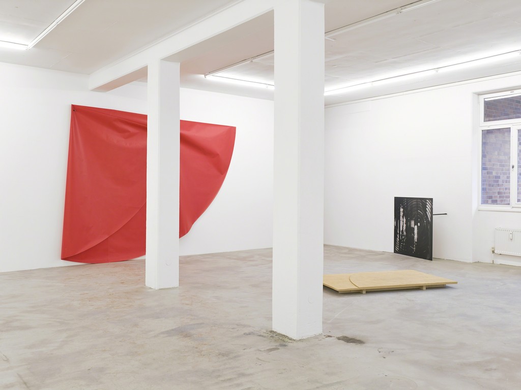 Riveted, 2013, exhibition view at Klemm's, Berlin Riveted, 2013, exhibition view at Klemm's, Berlin