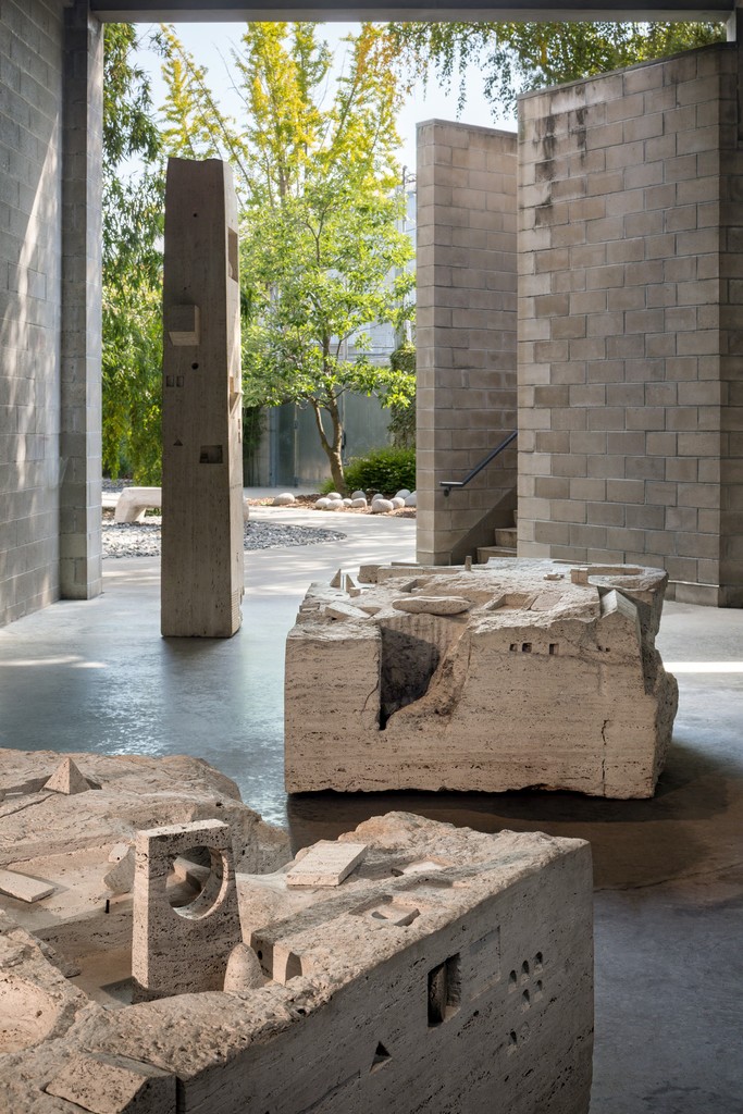 ‘The Sculpture of Gonzalo Fonseca,’ October 25, 2017–March 11, 2018, The Noguchi Museum, Long Island City, NY. Photo: Nicholas Knight. ‘The Sculpture of Gonzalo Fonseca,’ October 25, 2017–March 11, 2018, The Noguchi Museum, Long Island City, NY. Photo: Nicholas Knight.