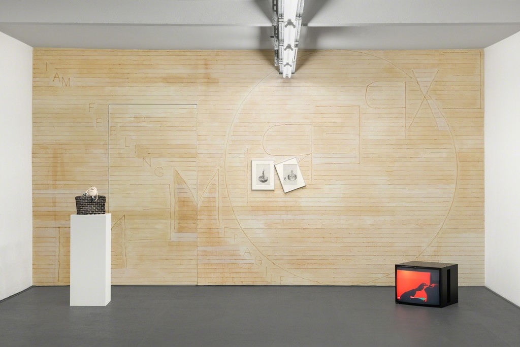*MIRRORS* | Curated by Elise Lammer
Installation view at DUVE Berlin, Berlin, 2016.
Image courtesy DUVE Berlin *MIRRORS* | Curated by Elise Lammer
Installation view at DUVE Berlin, Berlin, 2016.
Image courtesy DUVE Berlin