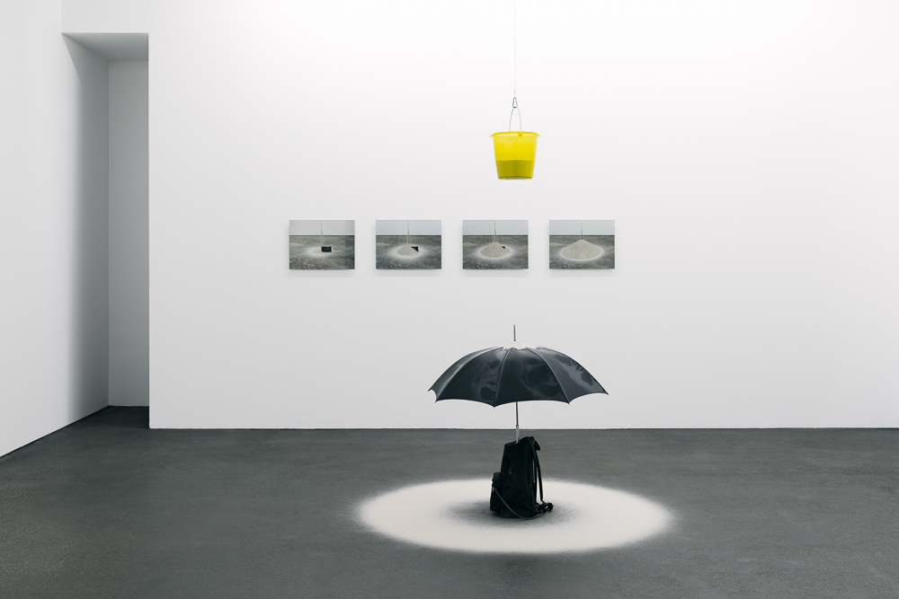 Roman Signer »Arbeiten mit Sand« | Photo: Wolfgang Stahl Roman Signer »Arbeiten mit Sand« | Photo: Wolfgang Stahl