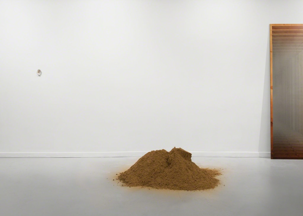 THEIS WENDT, On-Tilted, 2013 THEIS WENDT, On-Tilted, 2013