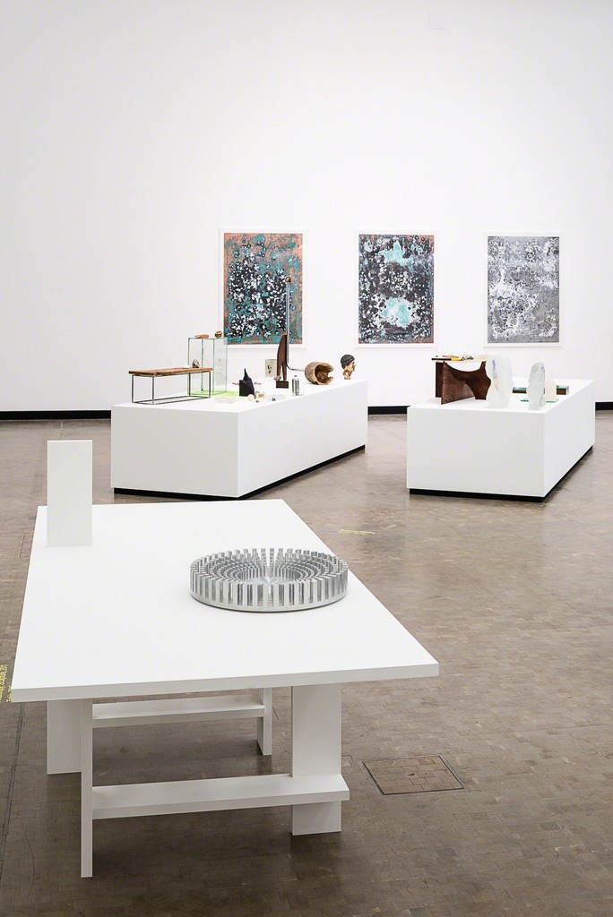 Installation view: The Promise of Total Automation, Kunsthalle Wien 2016, Photo: Jorit Aust: Philippe Decrauzat, Anisotropy, 2011, Courtesy Praz-Delavallade, Paris; Benoît Maire, Sexe, 2016, Courtesy Galerie Thomas Bernard, Cortex Athletico, Paris; Nick Laessing, Galvanic Reaction, 2013/2015, Courtesy the artist Installation view: The Promise of Total Automation, Kunsthalle Wien 2016, Photo: Jorit Aust: Philippe Decrauzat, Anisotropy, 2011, Courtesy Praz-Delavallade, Paris; Benoît Maire, Sexe, 2016, Courtesy Galerie Thomas Bernard, Cortex Athletico, Paris; Nick Laessing, Galvanic Reaction, 2013/2015, Courtesy the artist