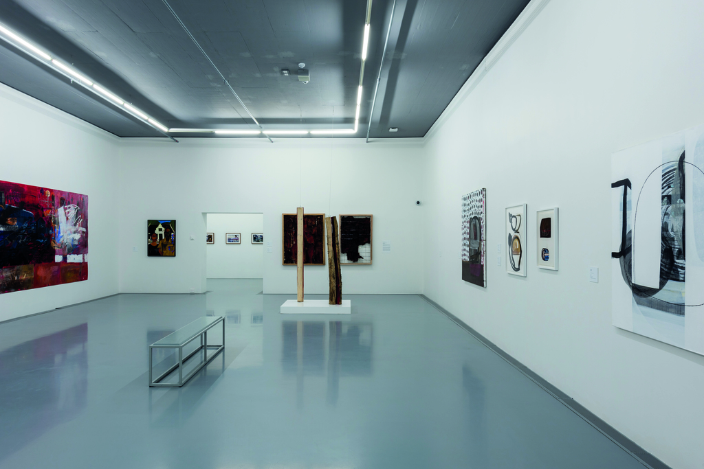 Five Bhobh: Painting at the End of an Era. Land theme. Installation view. ©Zeitz MOCAA. Five Bhobh: Painting at the End of an Era. Land theme. Installation view. ©Zeitz MOCAA.