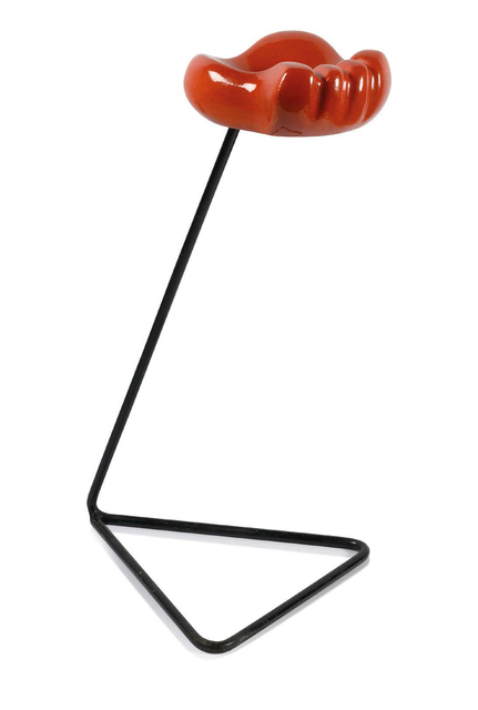 Georges Jouve, ‘Patte d'ours ashtray on stand’, 1951, Design/Decorative Art, Painted iron, glazed ceramic, Aguttes