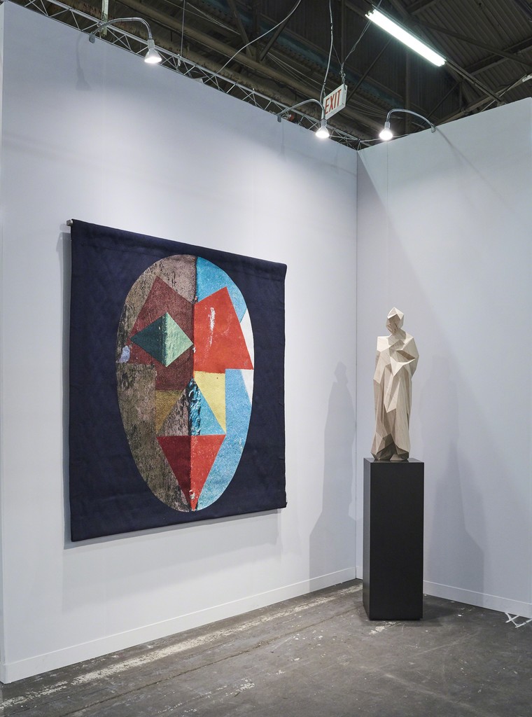 Galeria Nara Roesler, The Armory Show, 2019 -- installation view -- photo © Edward Daniel -- courtesy of the artist and Galeria Nara Roesler Galeria Nara Roesler, The Armory Show, 2019 -- installation view -- photo © Edward Daniel -- courtesy of the artist and Galeria Nara Roesler